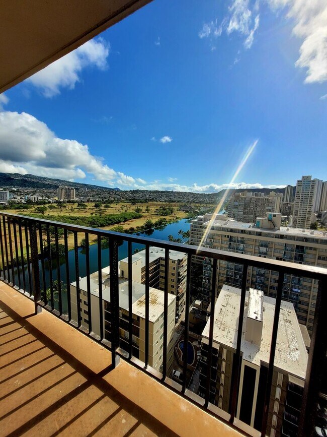 Foto del edificio - 2345 Ala Wai Blvd