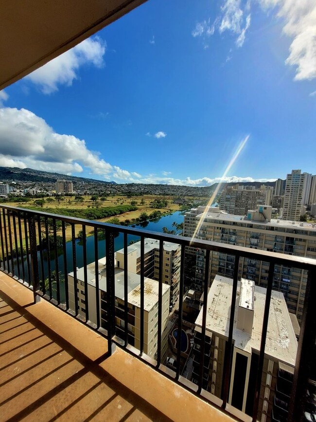 Building Photo - 2345 Ala Wai Blvd