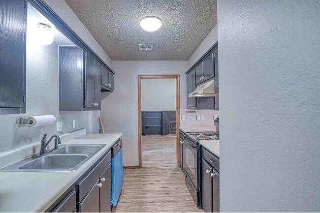Foto del edificio - 724 Peregrine Dr