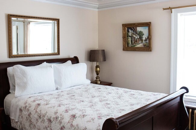 Building Photo - 405 Fieldston Rd