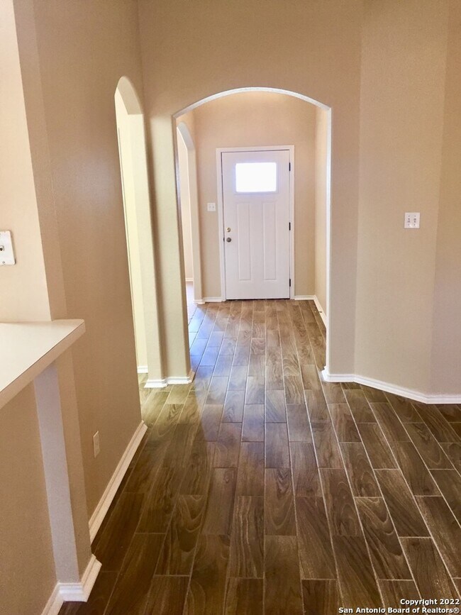 Foto del edificio - 2631 Concan St