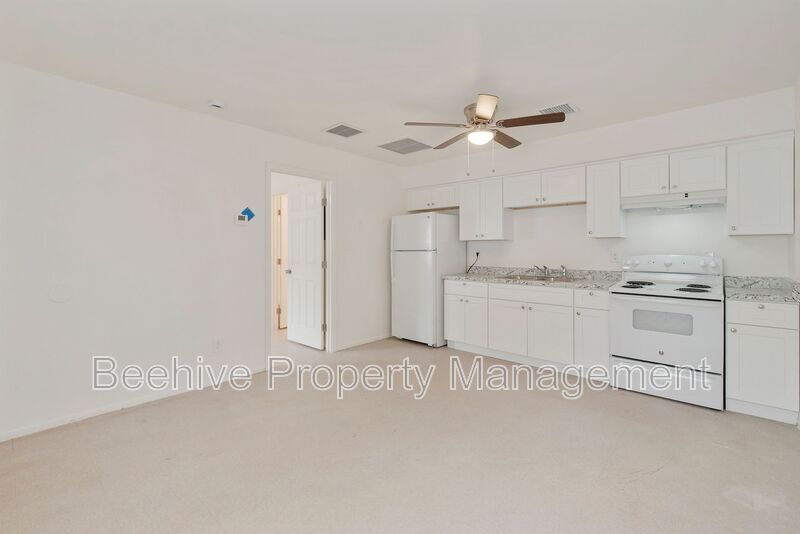 Foto principal - 1429 E Fillmore St