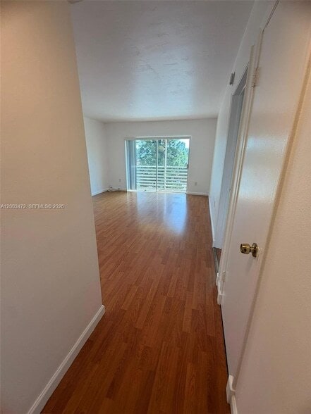Foto del edificio - 20200 NE 27th Ct