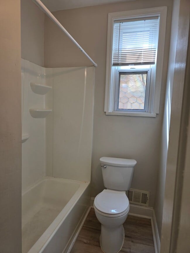 Foto del edificio - 416 N Broom St