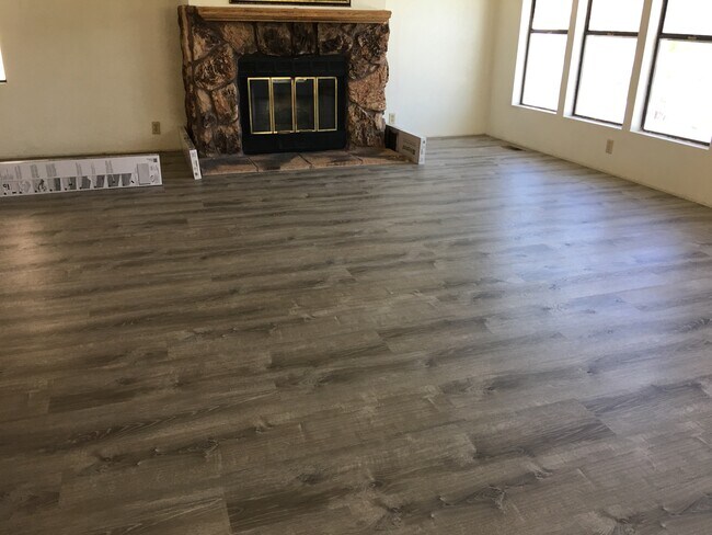 Building Photo - 35109 CA-79