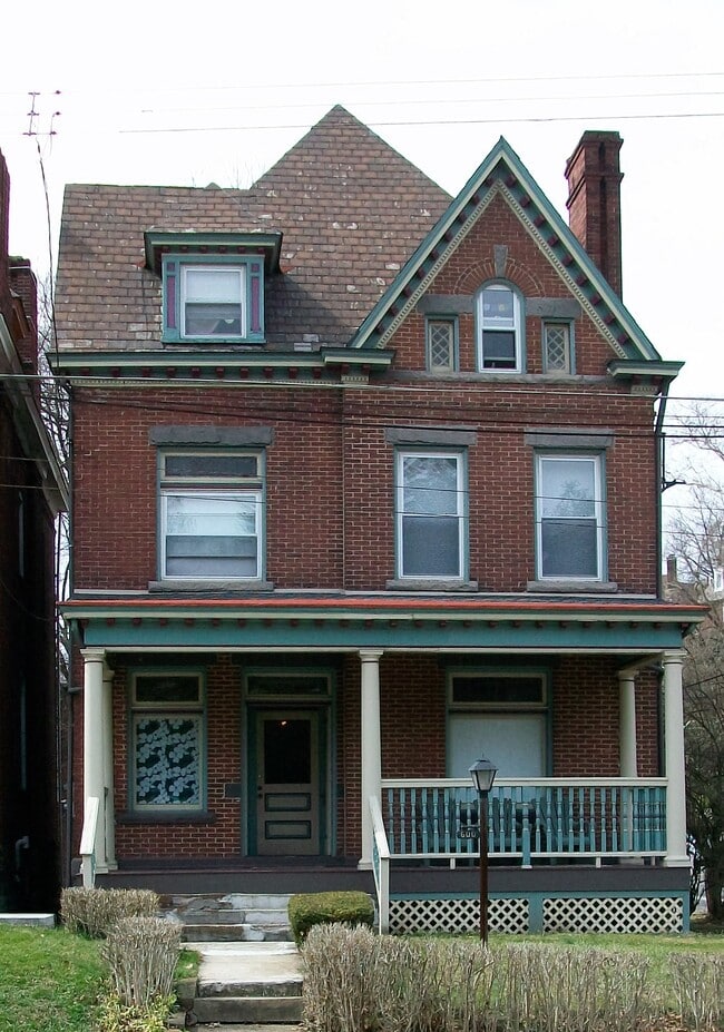 Building Photo - 600 S Dallas Ave