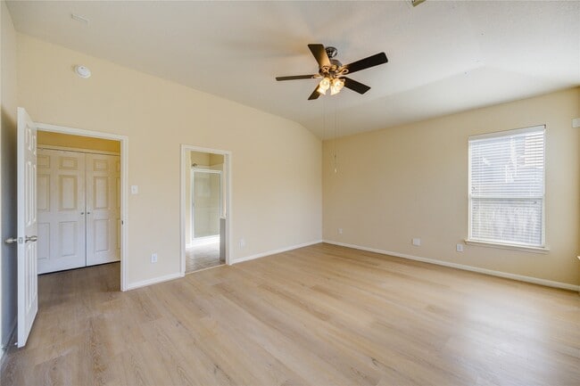 Foto del edificio - 26431 Richwood Oaks Dr