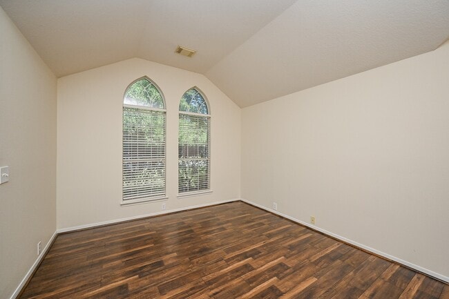 Foto del edificio - 2726 Redwick Dr