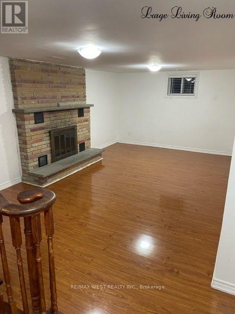 Building Photo - 43 Montjoy Crescent