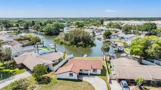 Building Photo - 8705 Tahiti Ln