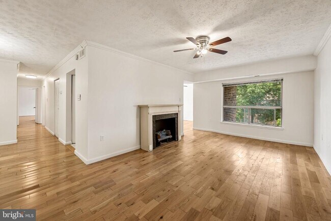 Building Photo - 7716 Hanover Pkwy