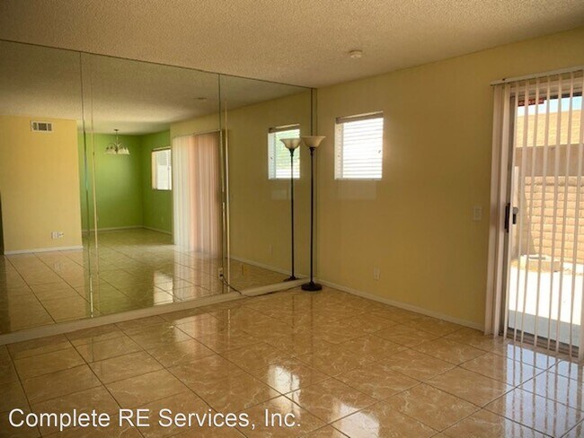 Building Photo - 3 br, 2.5 bath House - 1177 E. 9th St.