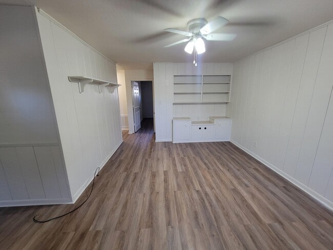 Building Photo - 1517 Whitney St