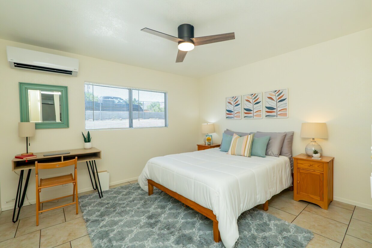 Foto principal - 6870 Sunset Rd