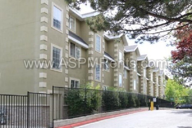 Foto principal - DOWNTOWN LIVING AT IT'S BEST