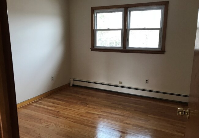 Foto del edificio - 435 Taylor Ave