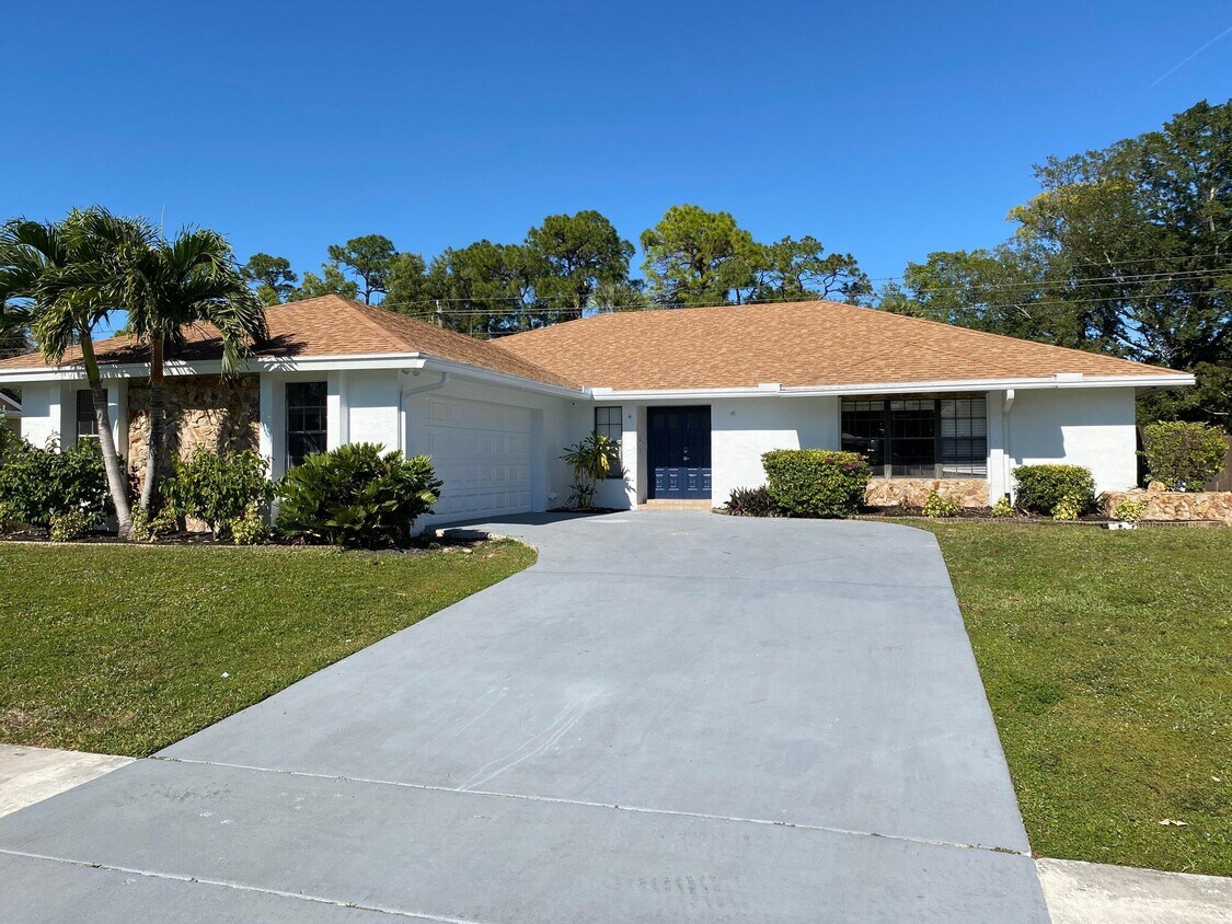12073 Old Country Rd N, Wellington, FL 33414 House Rental in