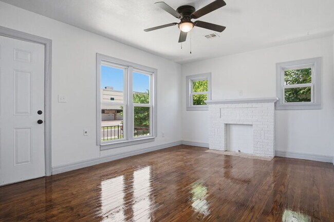 Foto del edificio - 1236 SW 30th St