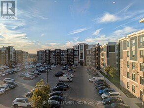 Building Photo - 640 Sauve St