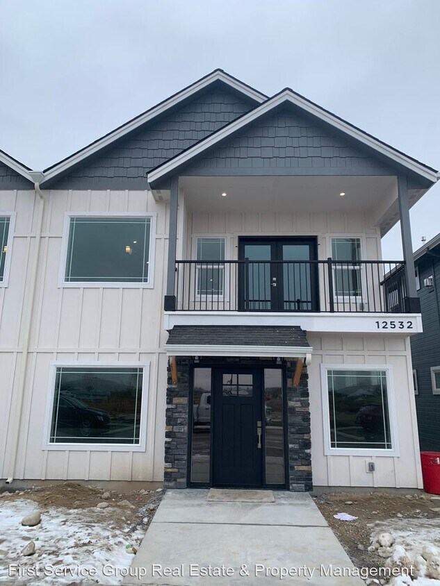 3 br, 2.5 bath House 12569 W Goldcrest St House Rental in Star, ID