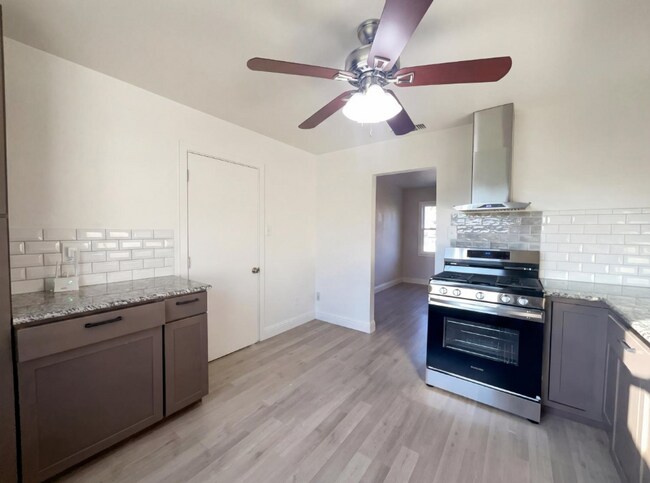 Foto del edificio - 3910 Ivy St