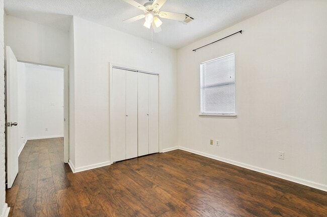 Building Photo - New Price! Reduced Deposit! Westbank 2 Bed...