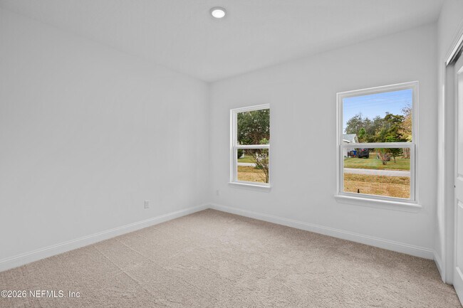 Foto del edificio - 221 Dartmouth Rd