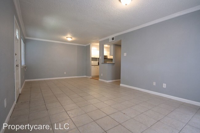 Building Photo - 12020 Mighty Oak Dr