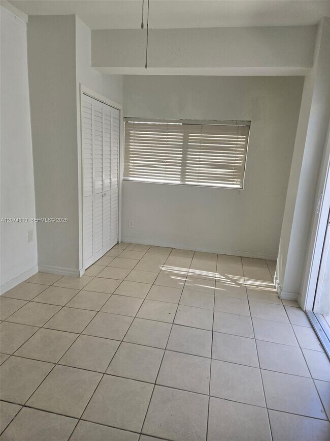 Foto del edificio - 7785 SW 36th St