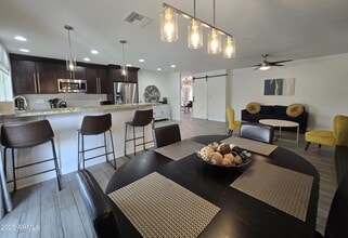 Building Photo - 6110 E Blanche Dr