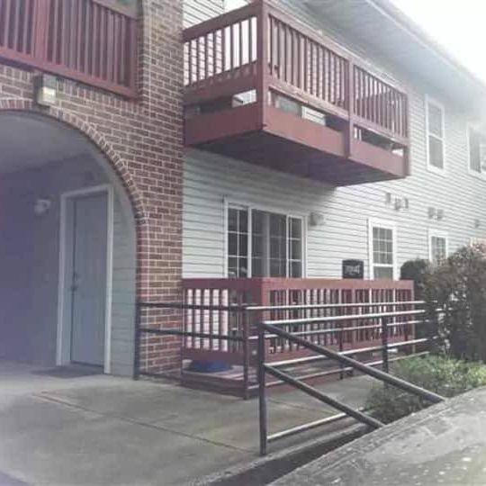 Primary Photo - 1461 Northwood Dr
