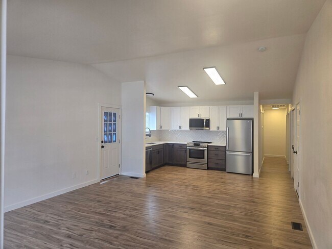 Foto del edificio - 950 E Lunceford Ln