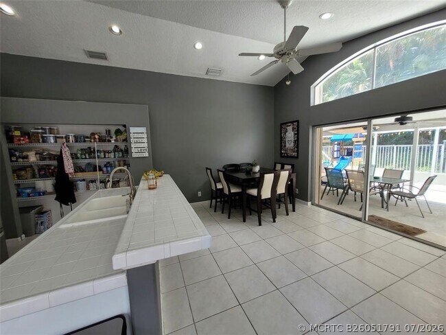 Foto del edificio - 6416 Barton Creek Cir