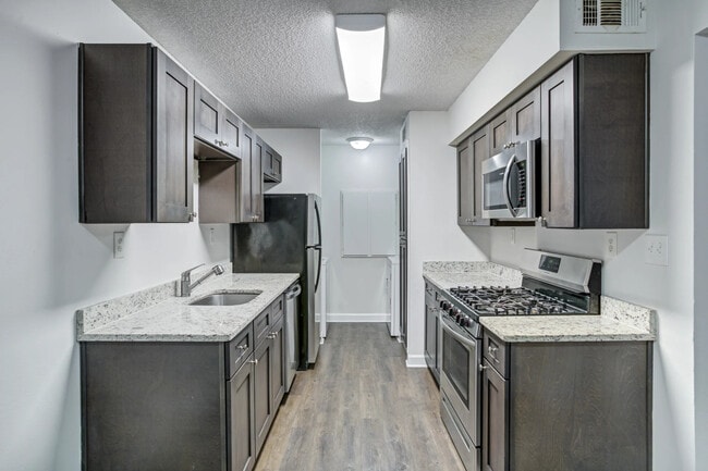 Building Photo - Chelsea Apartments