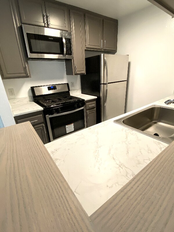Foto principal - 465 Oak St