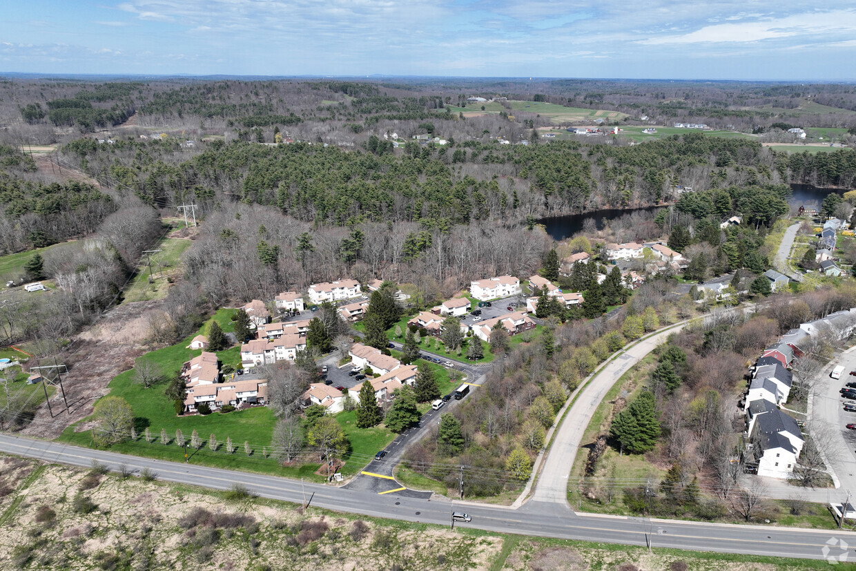 Aerial Context - Whitehall Lake Condominiums