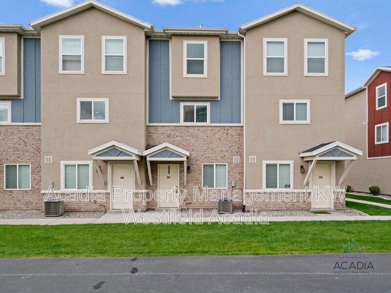 Primary Photo - 664 N 130 E