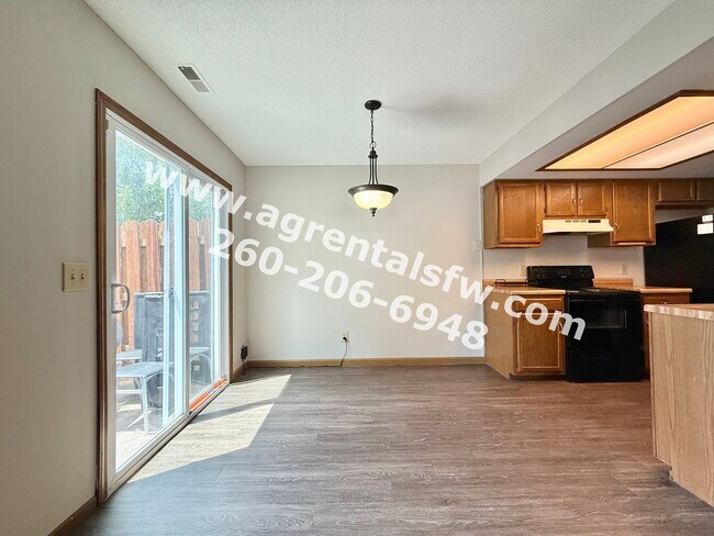 Foto del edificio - 4221 Crofton Ct