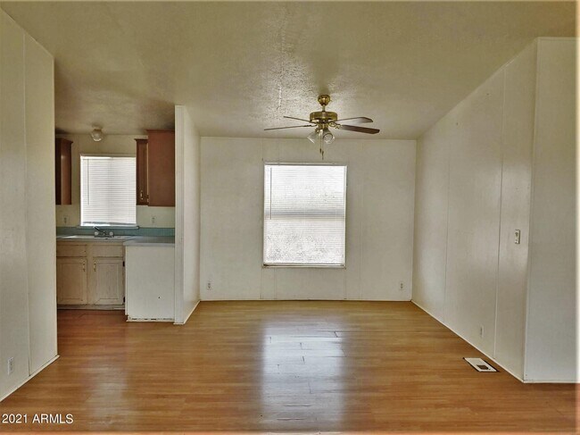 Building Photo - 22548 W Skinner Rd