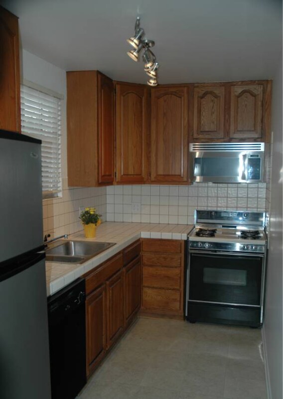 Building Photo - 4922 Cahuenga Blvd