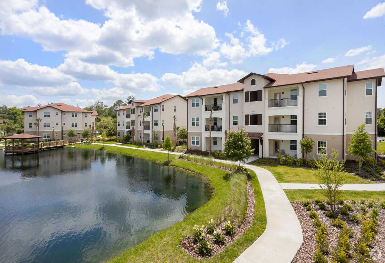 Primary Photo - Tuscan Reserve Apartments