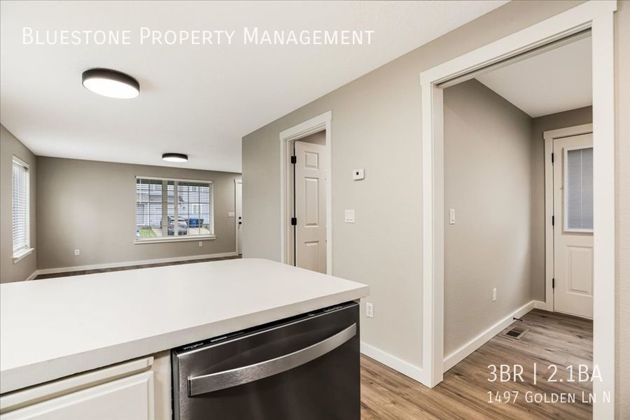 Primary Photo - 3 Bedroom, 2.5 Bathroom House located in K...