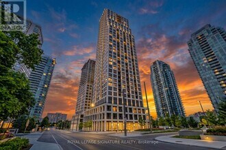 Building Photo - 36 Elm Dr W