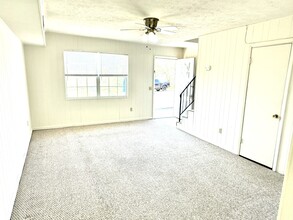 Building Photo - 3812 Memorial Blvd