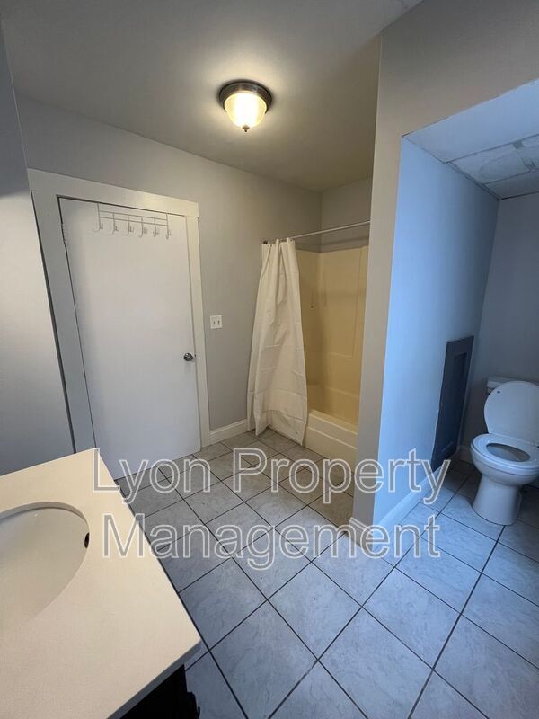 Foto del edificio - 276 Hunt St