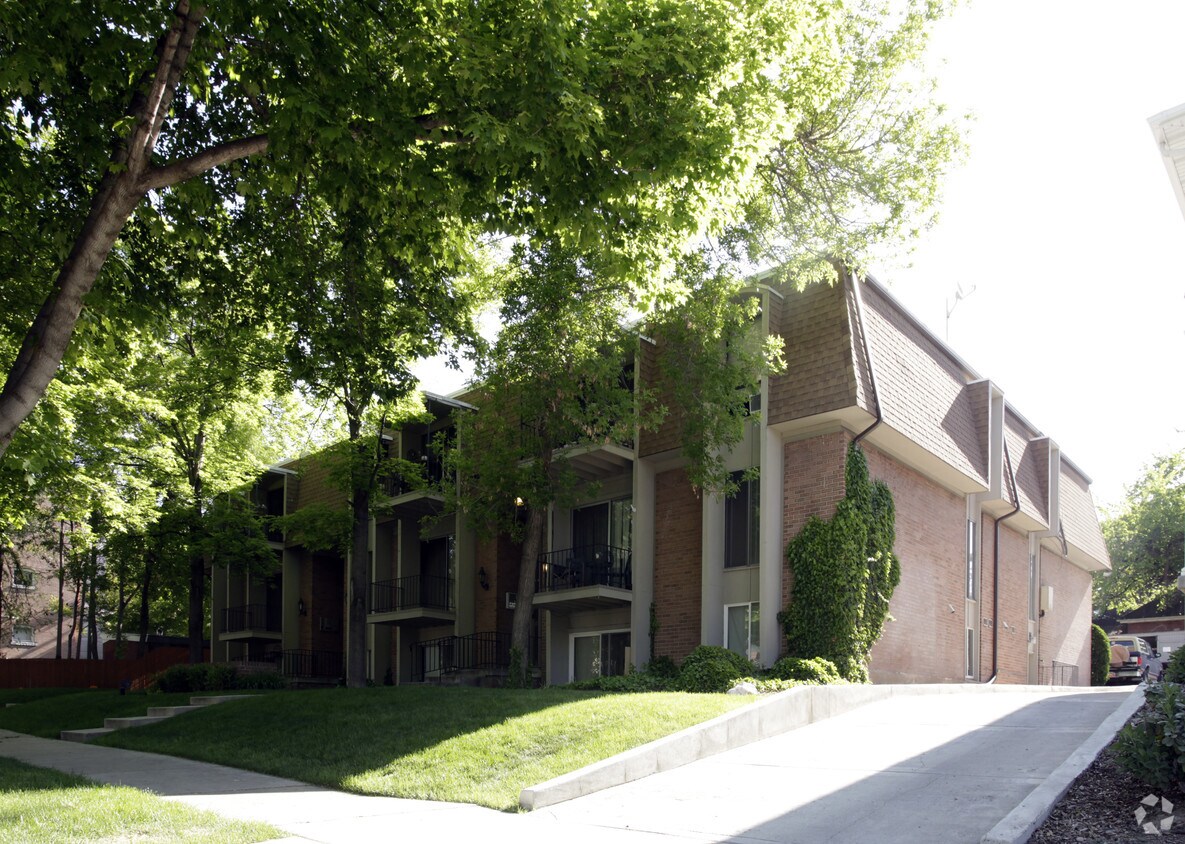 Building Photo - 127 S 800 E