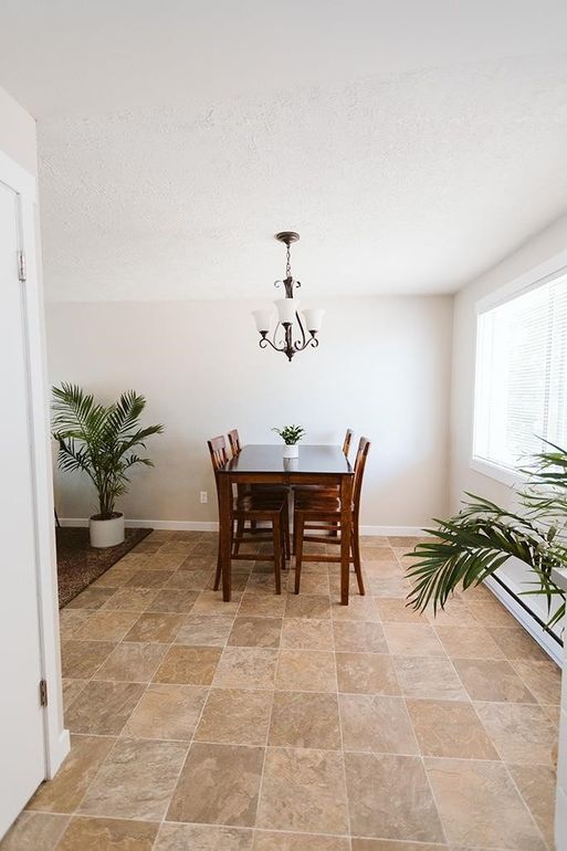 Dinning Room - 1605 3rd St