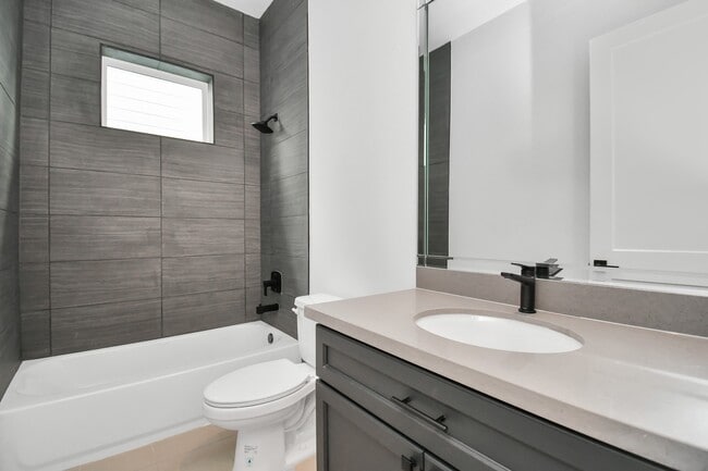 Building Photo - 4510 Old Yale St