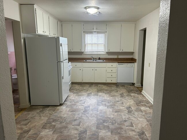 Foto del edificio - 1525 Harley Dr