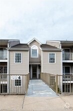 Building Photo - 410 Canal Park